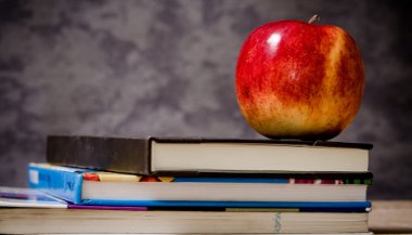 O que significa sonhar com escola