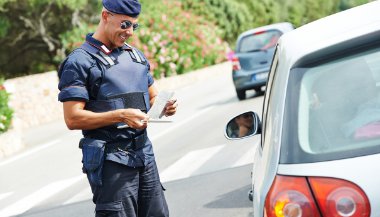 Sonhar com Polícia Militar