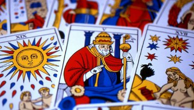 Diferenças e semelhanças entre Arcanos Maiores e Menores