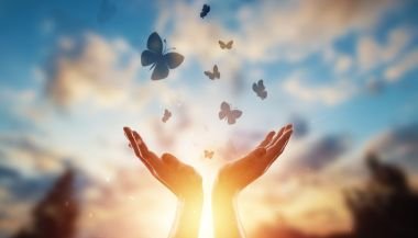 Horóscopo do dia de hoje (03/04): previsões dos signos para quarta-feira