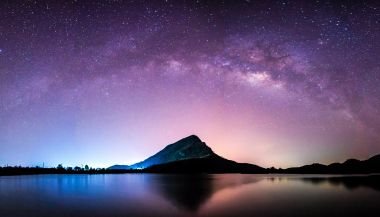 Horóscopo do dia de hoje (27/04): previsões dos signos para domingo