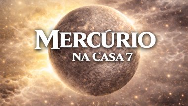Ilustração do planeta Mercúrio em tons acinzentados e dourados, com superfície rochosa, sobre um fundo espacial iluminado. Texto central: “MERCÚRIO” e, abaixo, “NA CASA 7”, em fonte branca e grande.