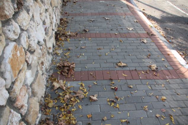 calçada da rua