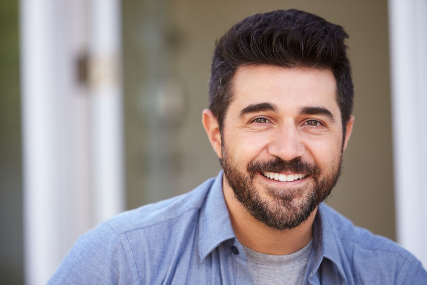 Homem sorrindo 