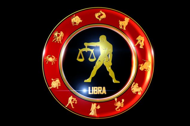 Imagem de uma mandala com os elementos dos 12 signos do zodíaco e em destaque o logo do signo de libra.