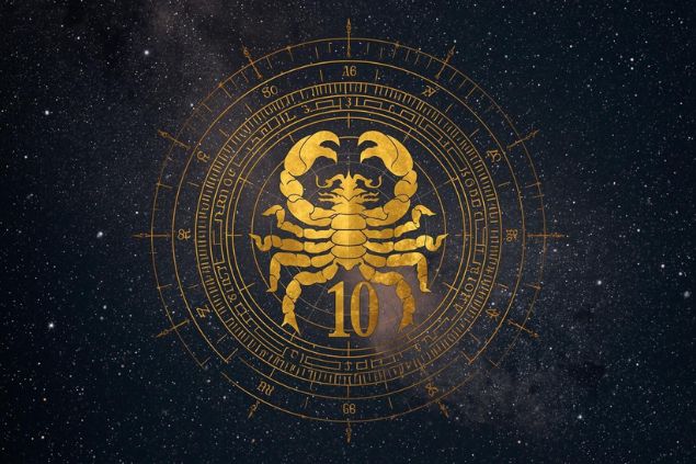 Imagem do glifo de escorpião junto com o número 10 posicionados no centro de uma mandala astrológica com fundo do universo.