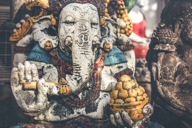Escultura de deus Ganesha.