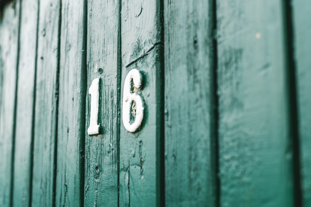 Número 16.