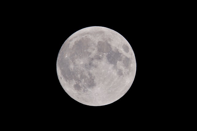 Lua cheia.