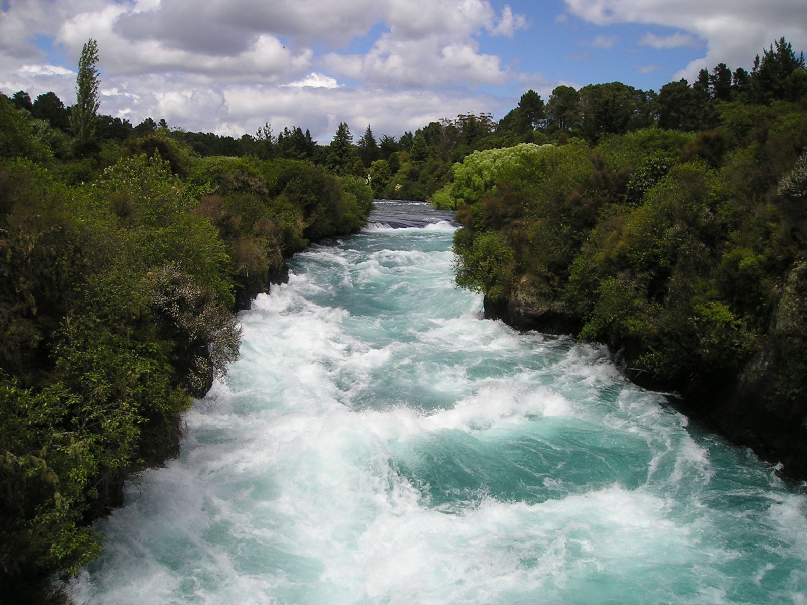 Rio agitado