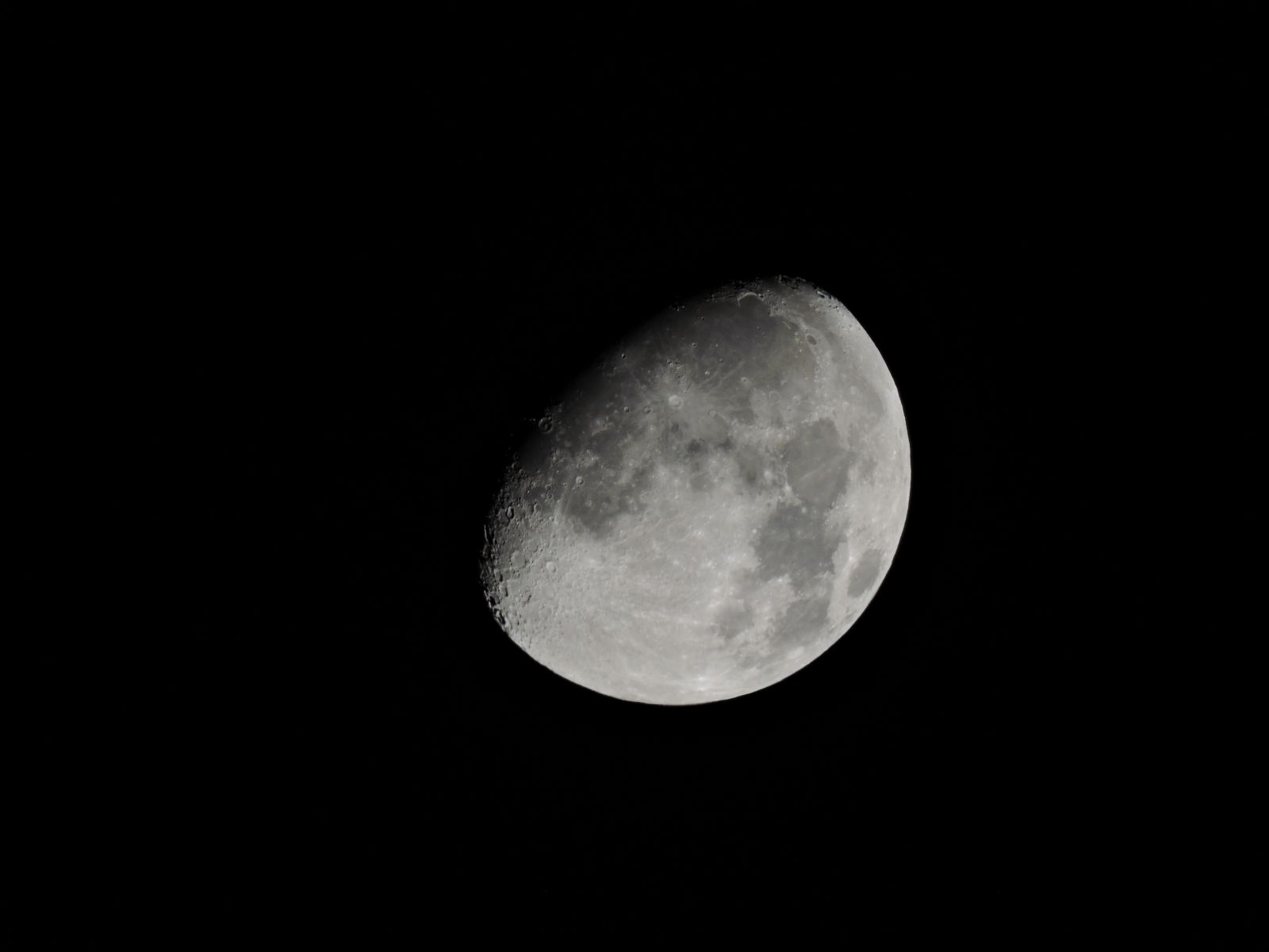 Lua crescente convexa
