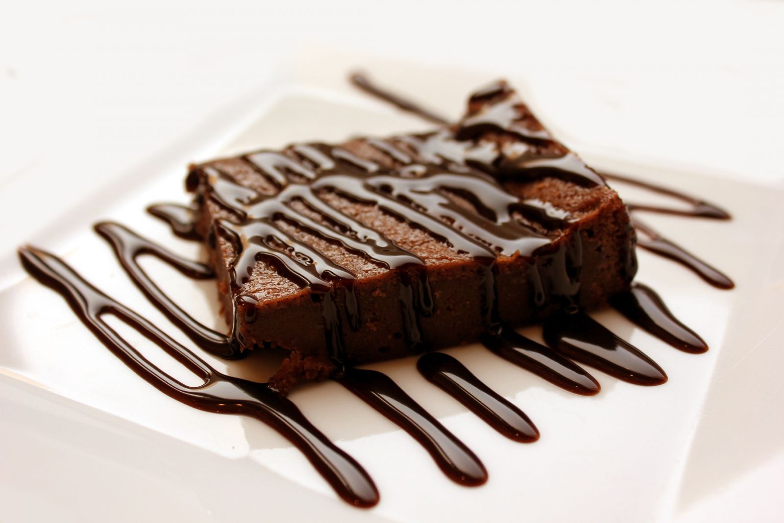 Fatia de bolo de chocolate
